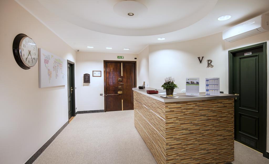 Guesthouse Vittoria Rooms - The Original Since 2015 Генуя Экстерьер фото