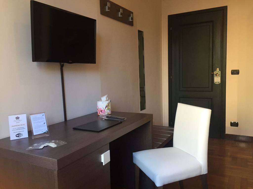 Guesthouse Vittoria Rooms - The Original Since 2015 Генуя Экстерьер фото