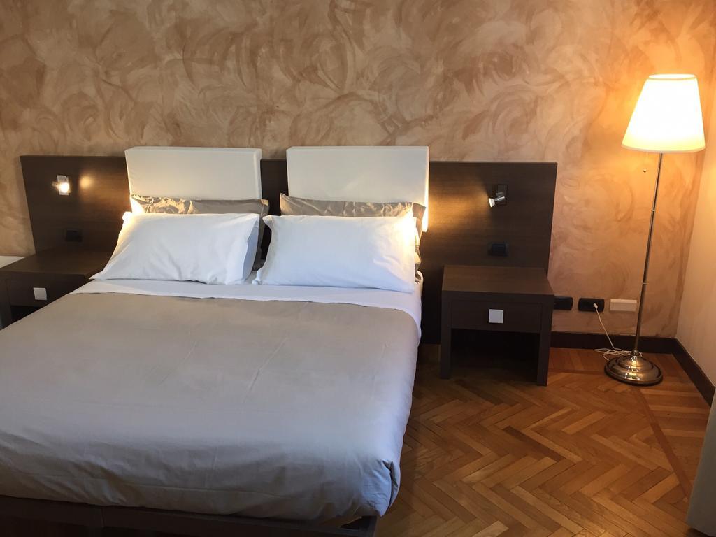 Guesthouse Vittoria Rooms - The Original Since 2015 Генуя Экстерьер фото